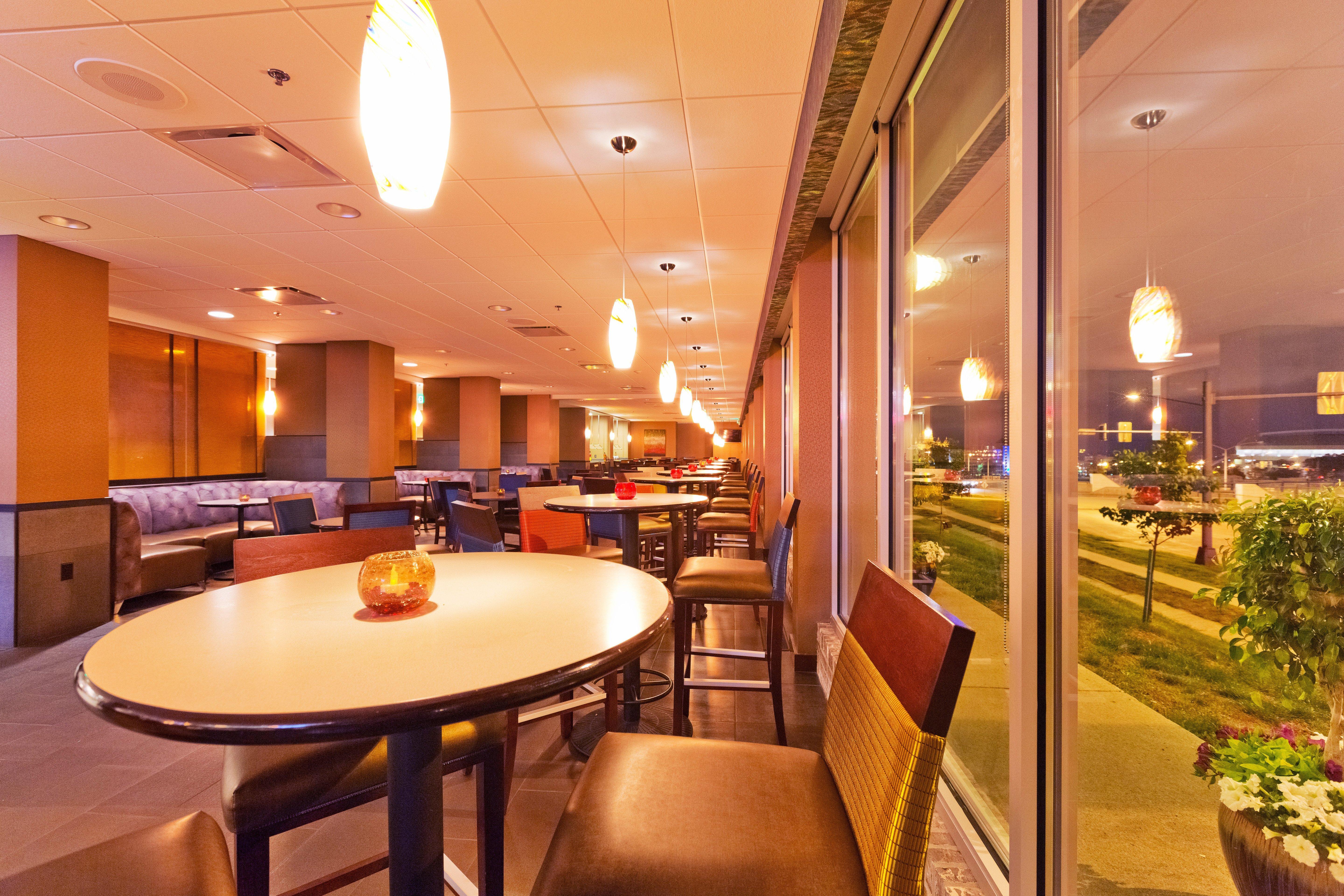 Holiday Inn Des Moines-Downtown-Mercy Campus By Ihg Eksteriør billede